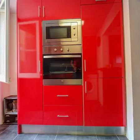 아파트 Rubi By Hello Homes 시체스